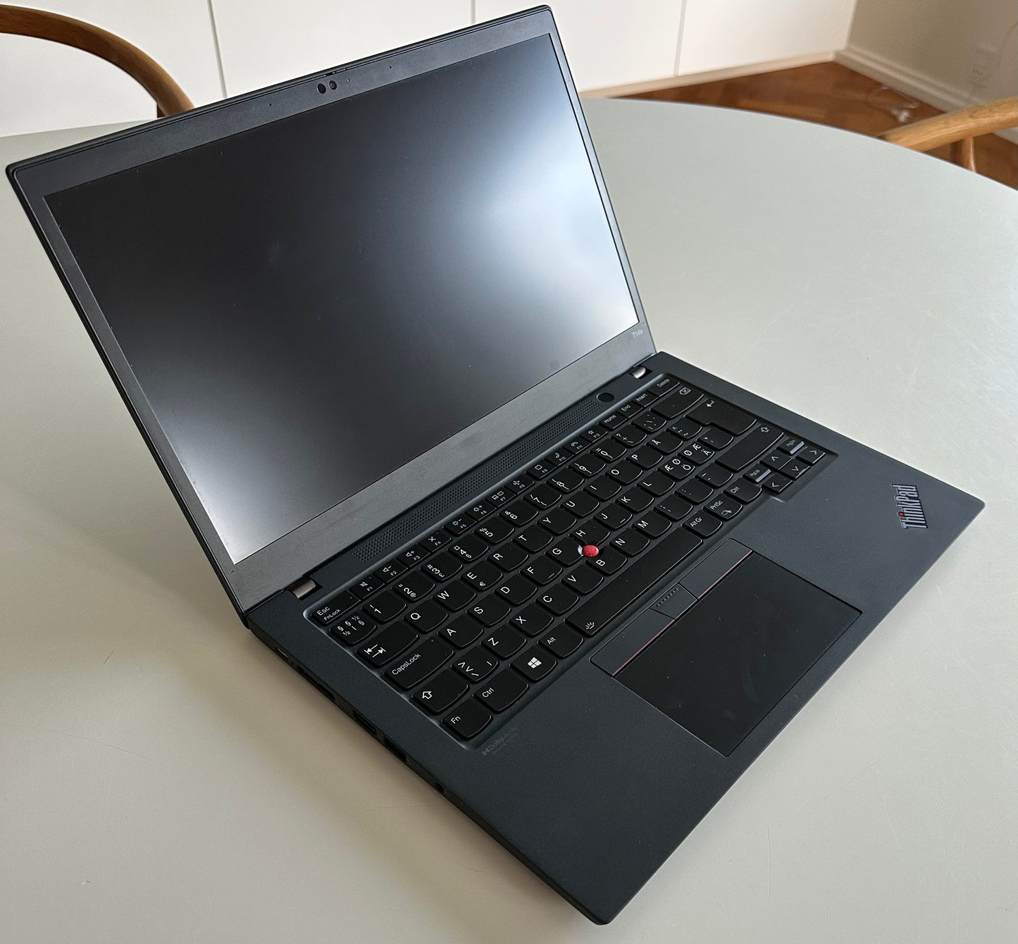 Lenovo Thinkpad T14s Gen 2 / 14" HD / i7 1165g7 / 16 gb Ram / 500gb SSD / Windows 11