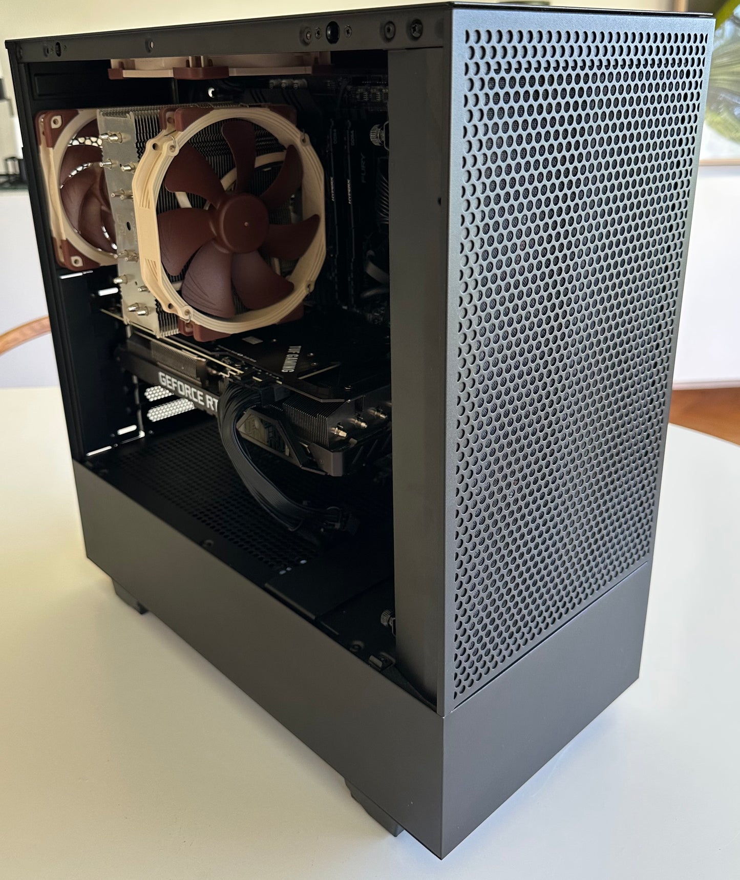Gamer PC / RTX 3080 10gb / i7 12700k / 16gb DDR4 / 500gb SSD / Win 11
