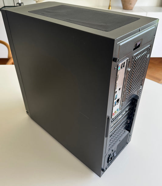 Gamer PC / RTX 3060 Ti 8gb / i5 10600KF / 32gb DDR4 / 1TB SSD / Win 11