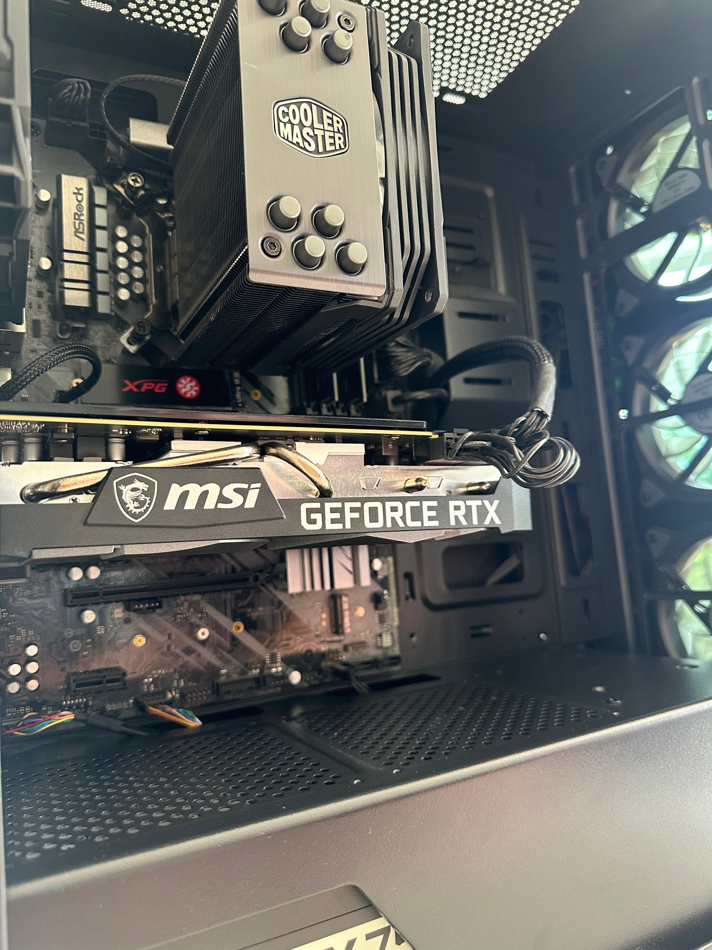 Gamer PC / RTX 3060 Ti 8gb / i5 10600KF / 32gb DDR4 / 1TB SSD / Win 11