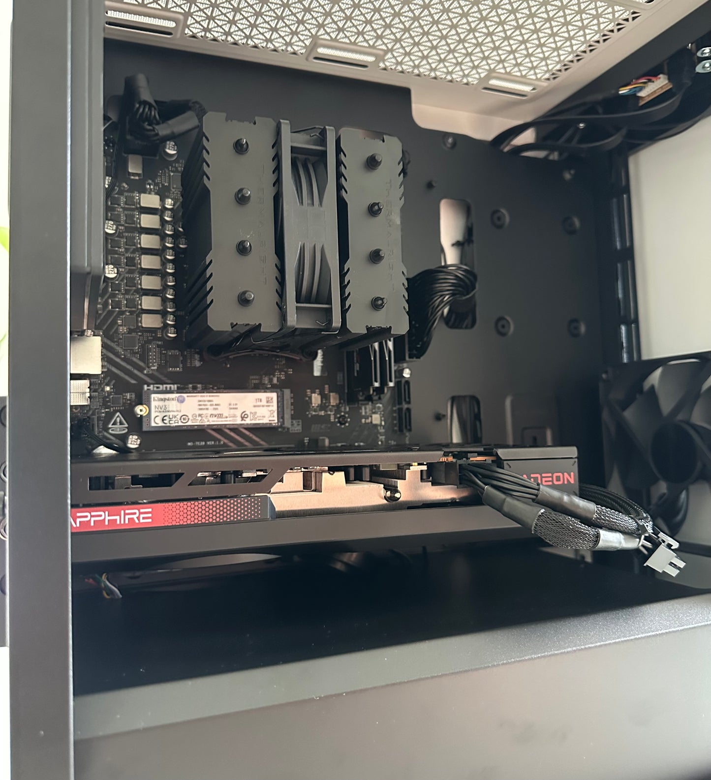 Gamer PC / RX 7600 8gb / R5 7600X / 32gb DDR5 / 1TB SSD / Win 11
