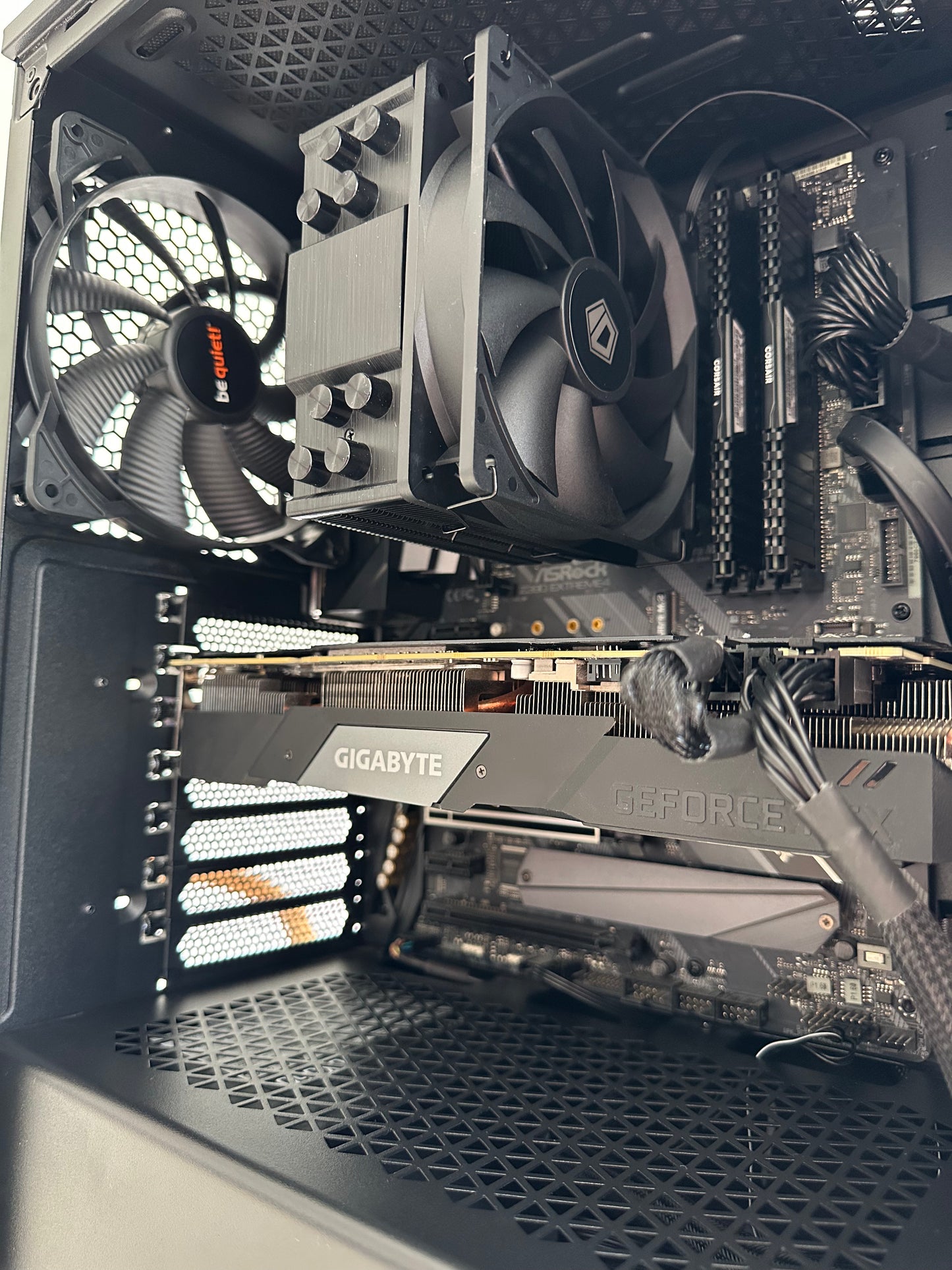 Gamer PC / RTX 2070 Super 8gb / i7 9700K / 16gb DDR4 / 500GB SSD / Win 10