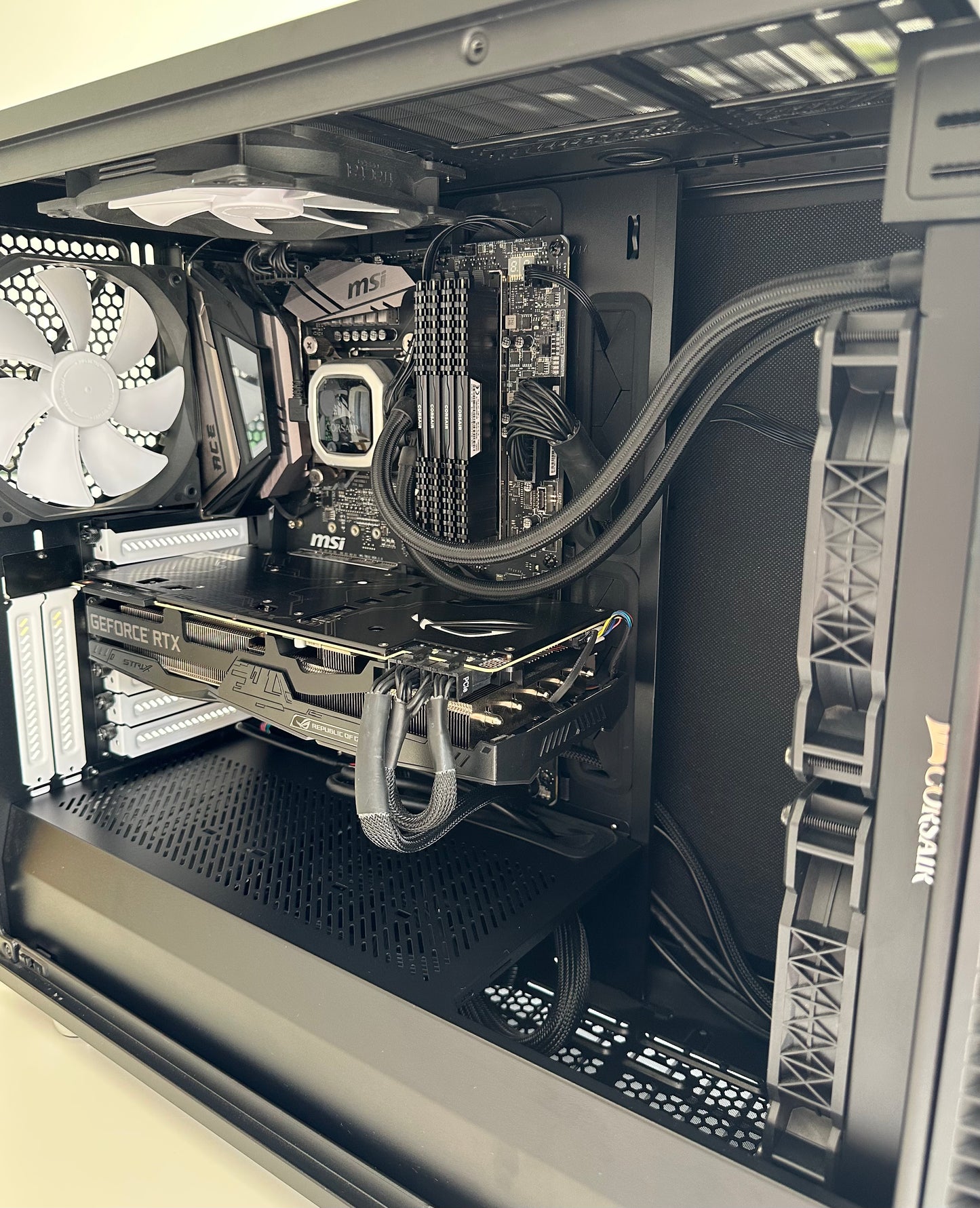 Gamer PC / RTX 2070 Super 8gb / i9 9900K / 32gb DDR4 / 1TB SSD / Win 11