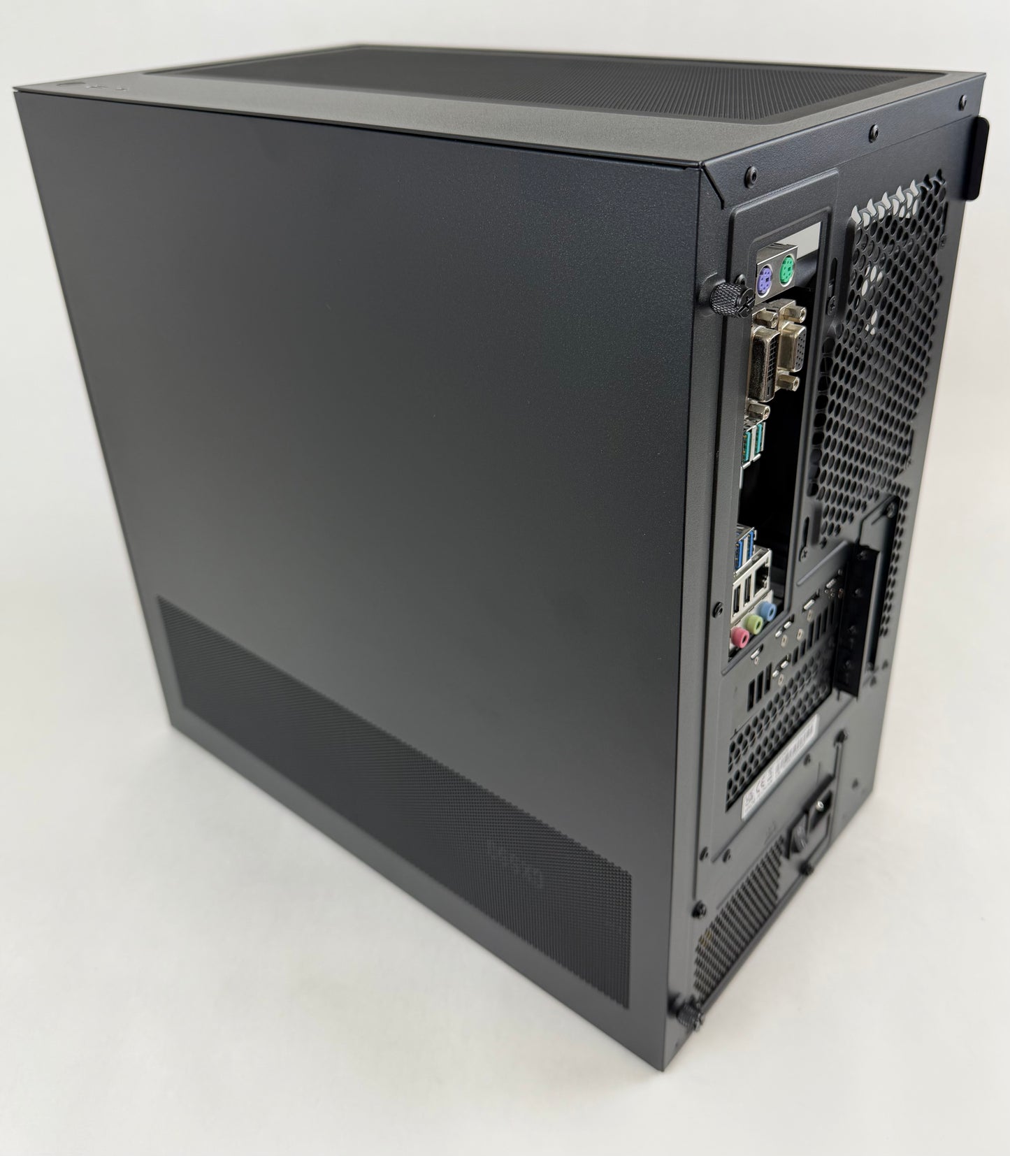 Gamer PC / RTX 2070 Super 8gb / i5 9500 / 16gb Ram / 256gb SSD / Windows 11