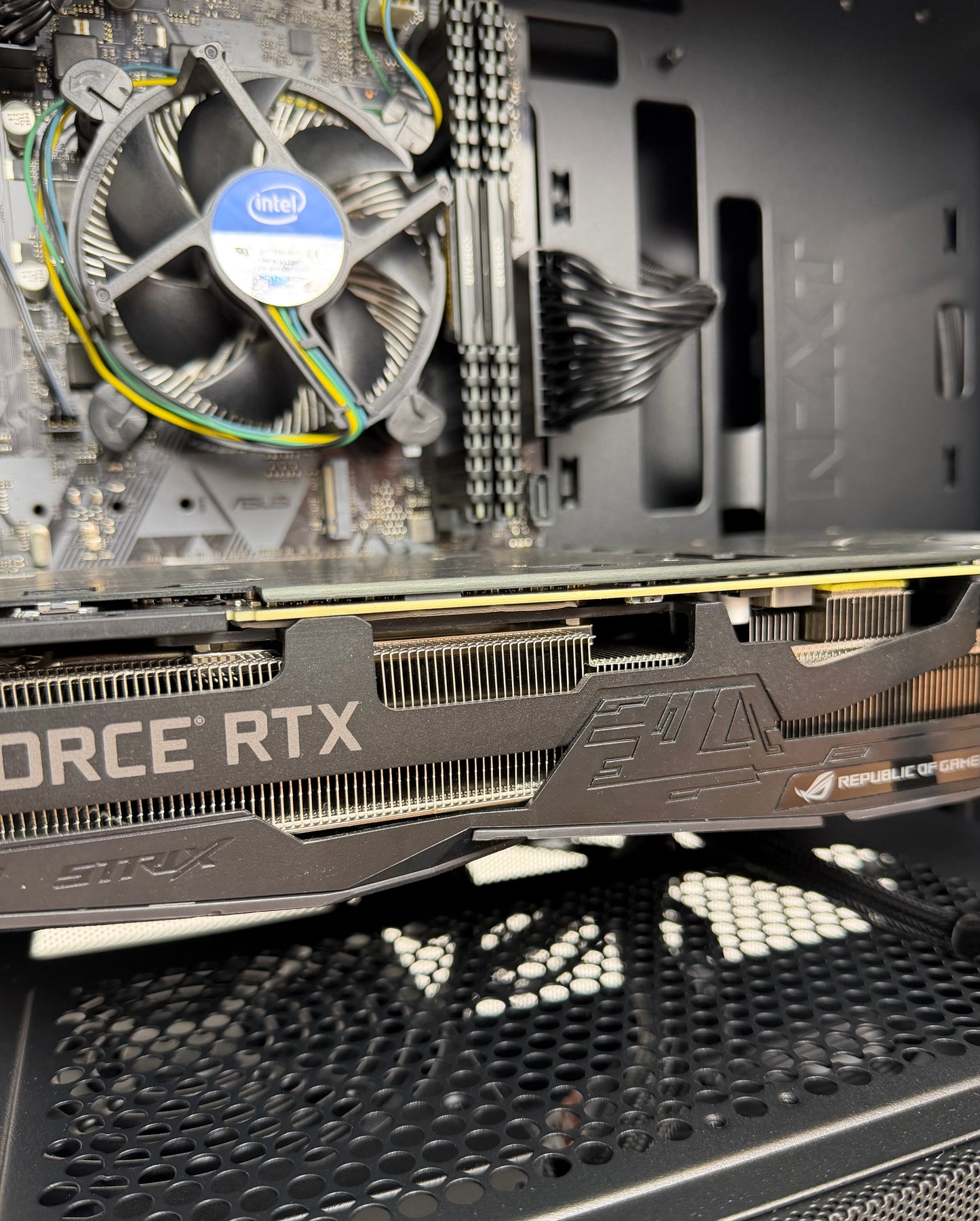 Gamer PC / RTX 2070 Super 8gb / i5 9500 / 16gb Ram / 256gb SSD / Windows 11