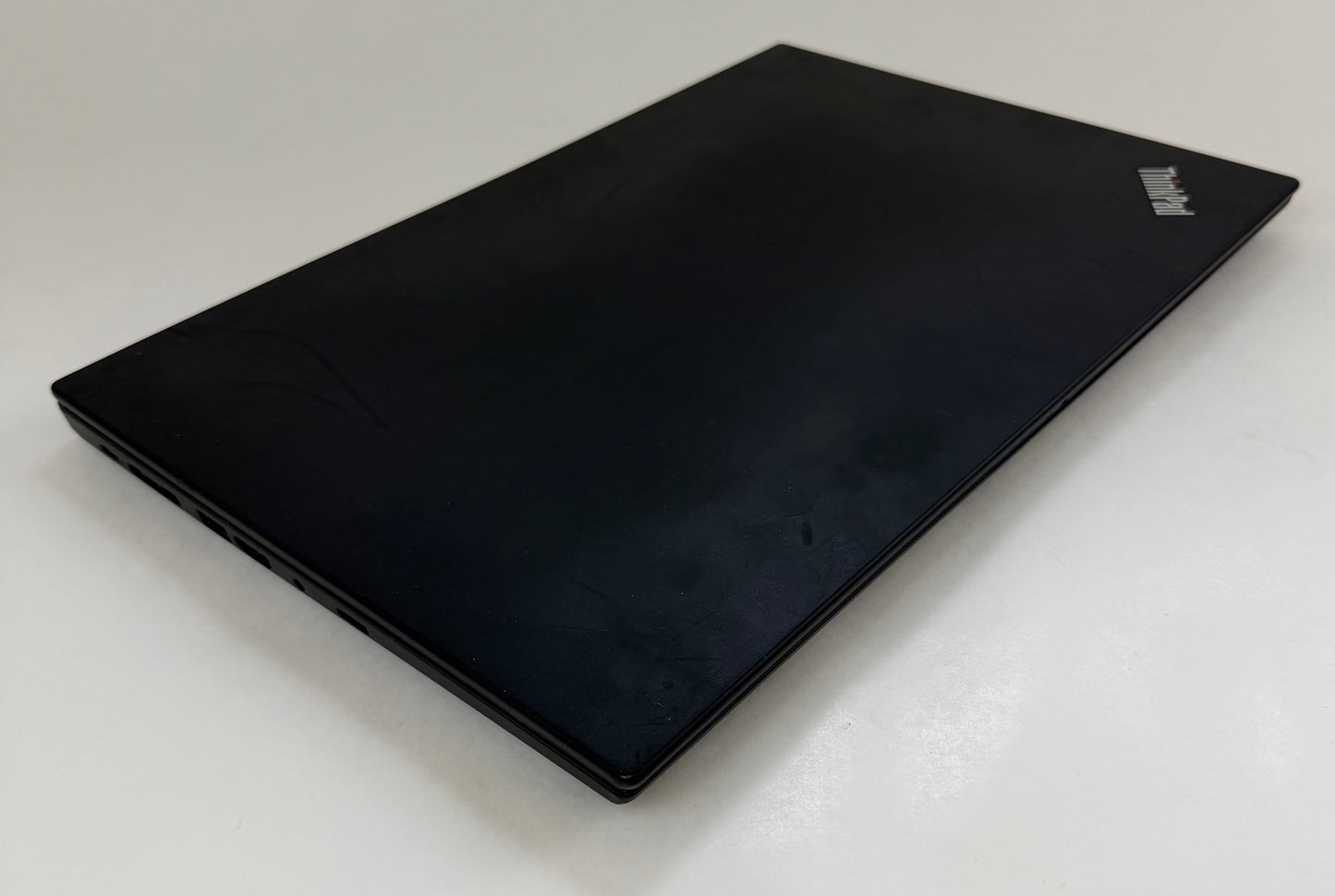 Lenovo ThinkPad T590 / 15" / i5 8265u / 8gb / 256gb / Windows 11