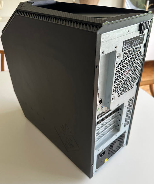 Gamer HP Omen 32L / GTX 1650 / i5 8400 / 16gb Ram / 128+256gb SSD / Win 10