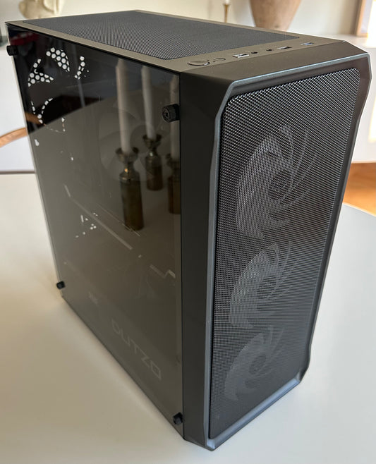 Gamer PC / RX 7900 XT 20gb / R7 7700 / 32gb DDR5 / 500gb SSD / Win 11