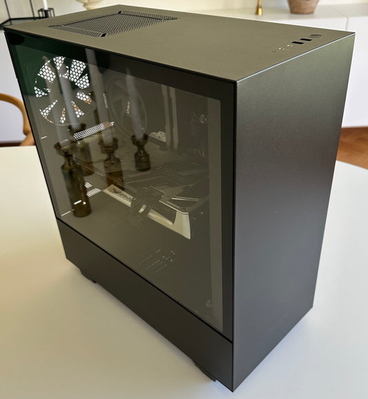 Gamer PC / RX 5700 XT 8gb / R5 5600X / 16gb DDR4 / 500gb SSD / Win 10