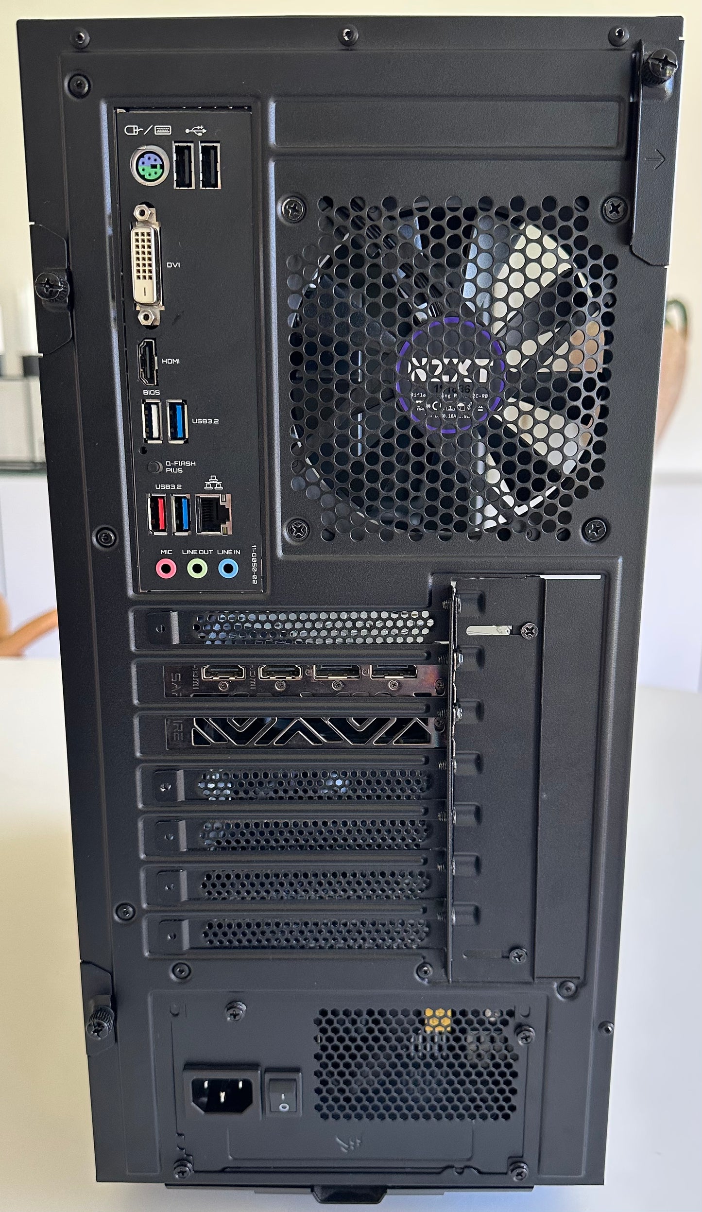 Gamer PC / RX 5700 XT 8gb / R5 5600X / 16gb DDR4 / 500gb SSD / Win 10