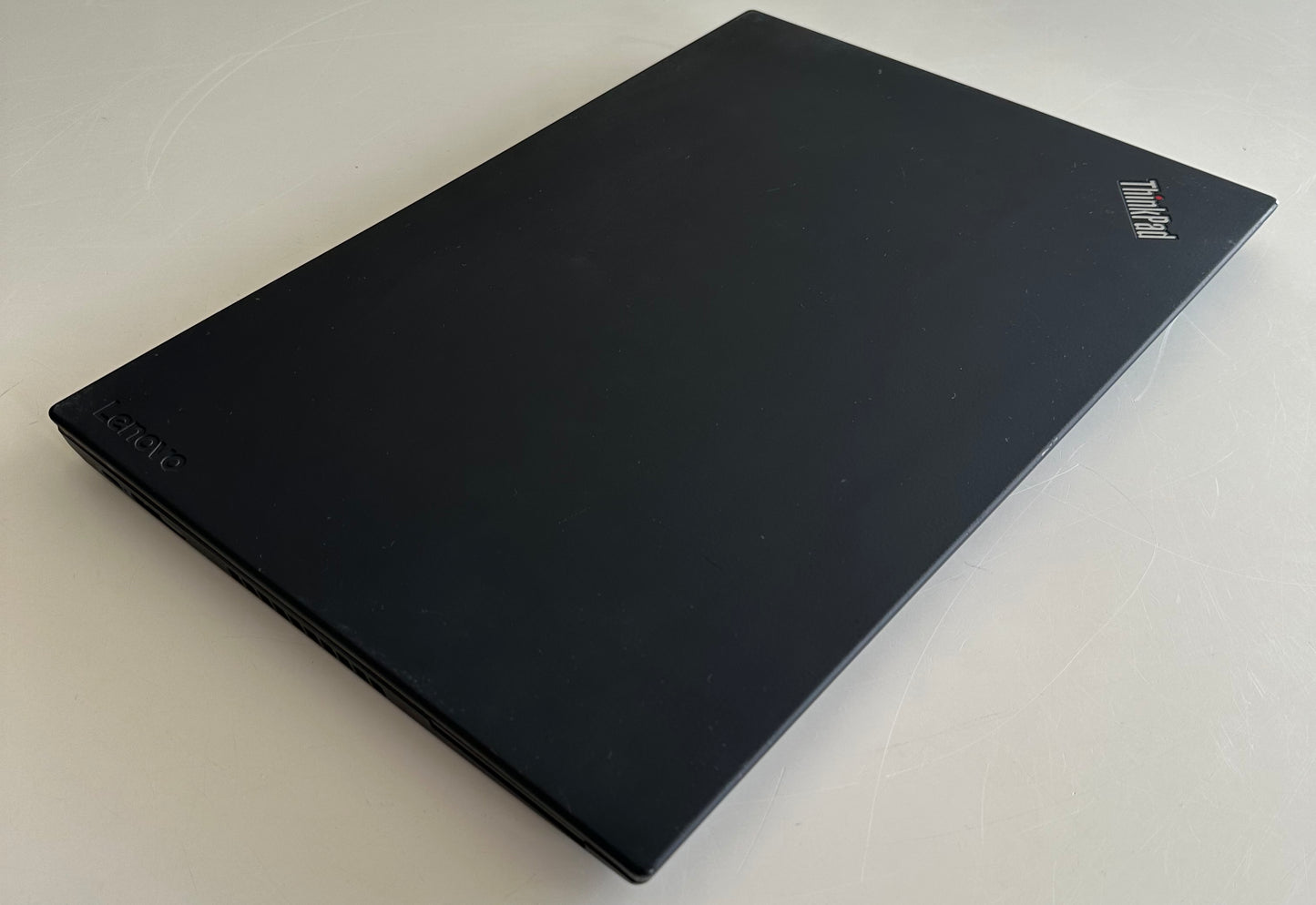 Lenovo Thinkpad T580 / 15" HD / i5 8250u / 8gb Ram / 256gb SSD / Win 11