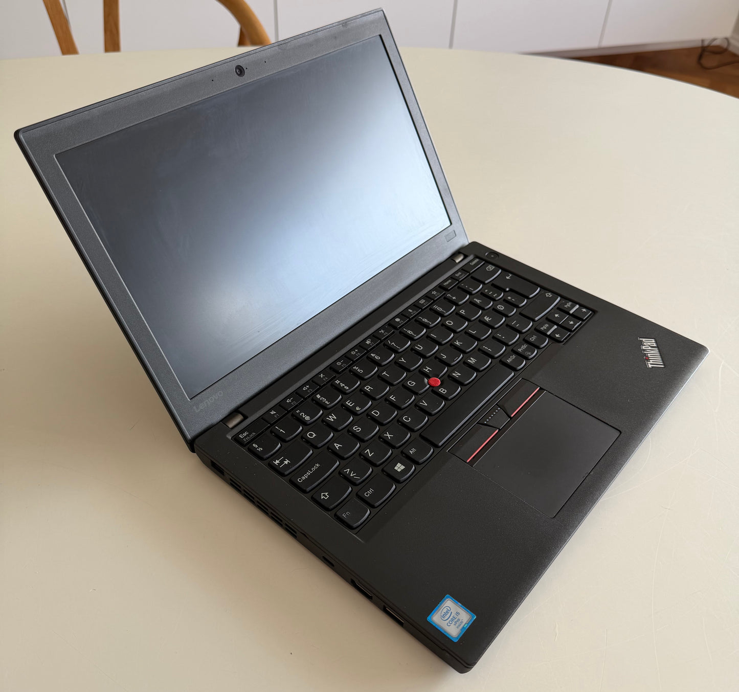 Lenovo Thinkpad X270 / 12.5" FHD / i5 6300u / 8gb Ram / 128gb SSD / Win 11