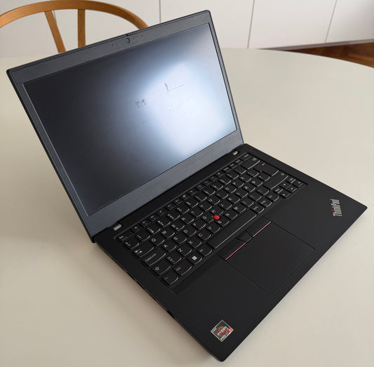 Lenovo Thinkpad L14 / 14" FHD / R5 4650u / 16 gb Ram / 256gb SSD / Win 11