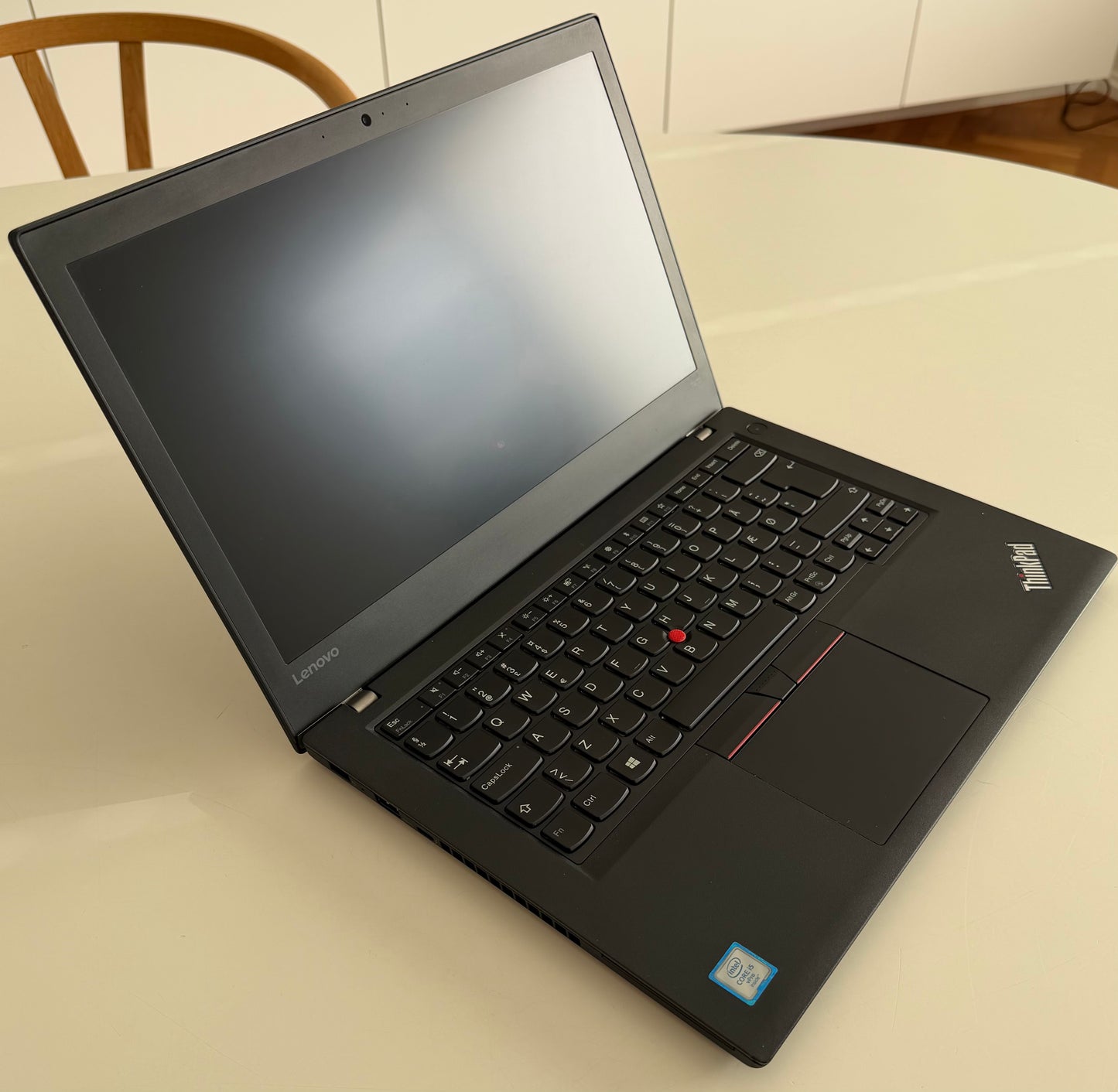 Lenovo Thinkpad T470 / 14" FHD / i5 6300u / 8gb Ram / 128gb SSD / Win 11