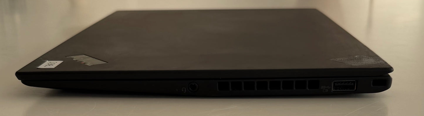 Lenovo Thinkpad X1 Carbon Gen 5 / 14 FHD / i5 6300u / 8gb Ram / 256gb SSD / Win 11