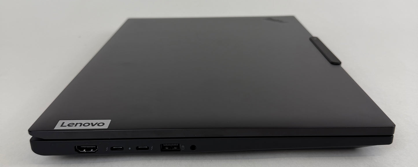 Lenovo Thinkpad P16s Gen 3 / 16" / RTX 500 Ada / Core Ultra 7 155H / 32GB RAM / 1TB SSD