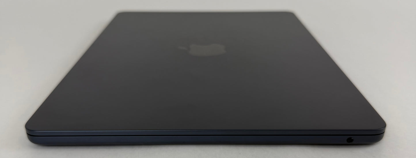 MacBook Air M4 / 13” / 16gb Ram / 256gb SSD / Midnight
