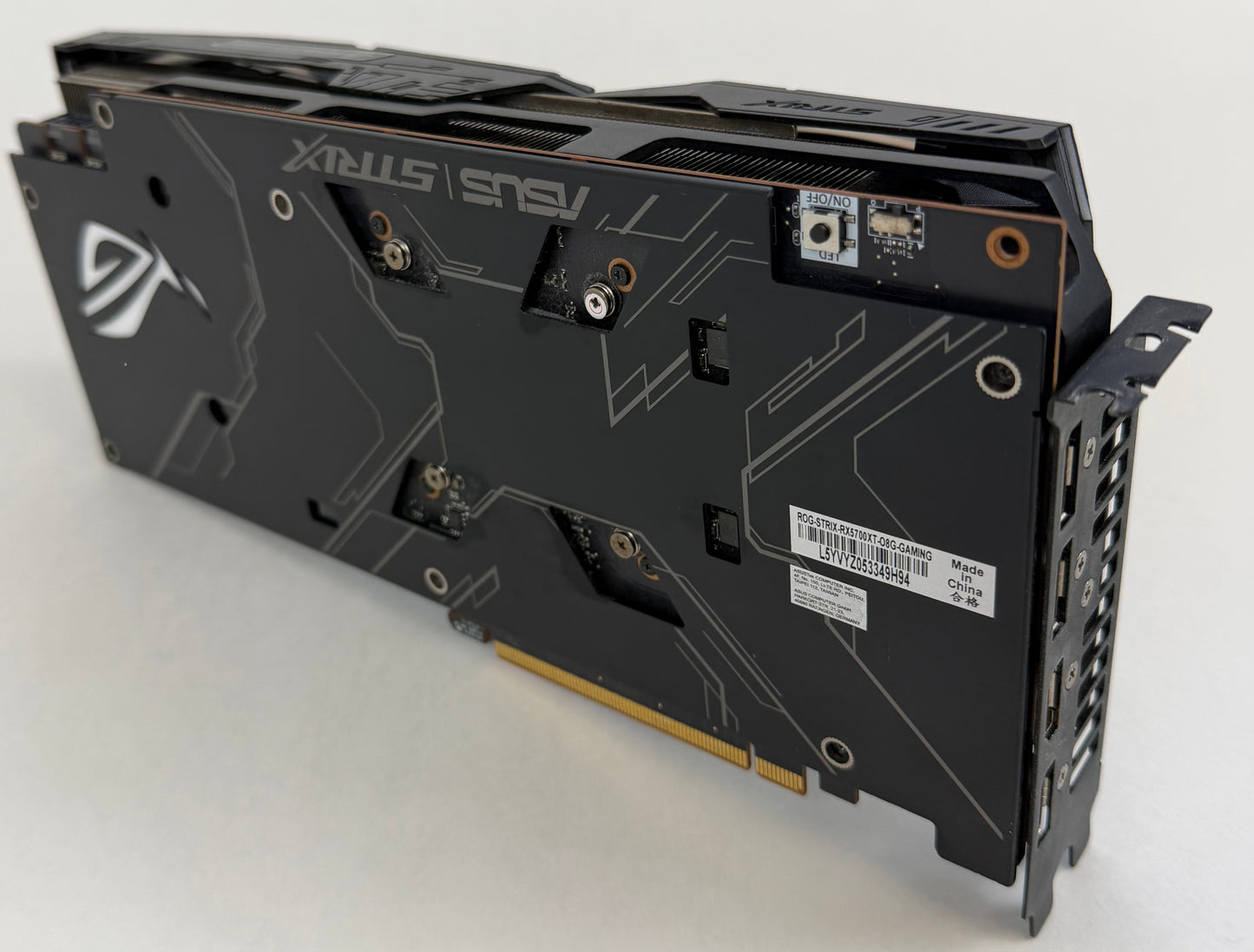 ASUS Strix Radeon RX 5700 XT 8GB GDDR6