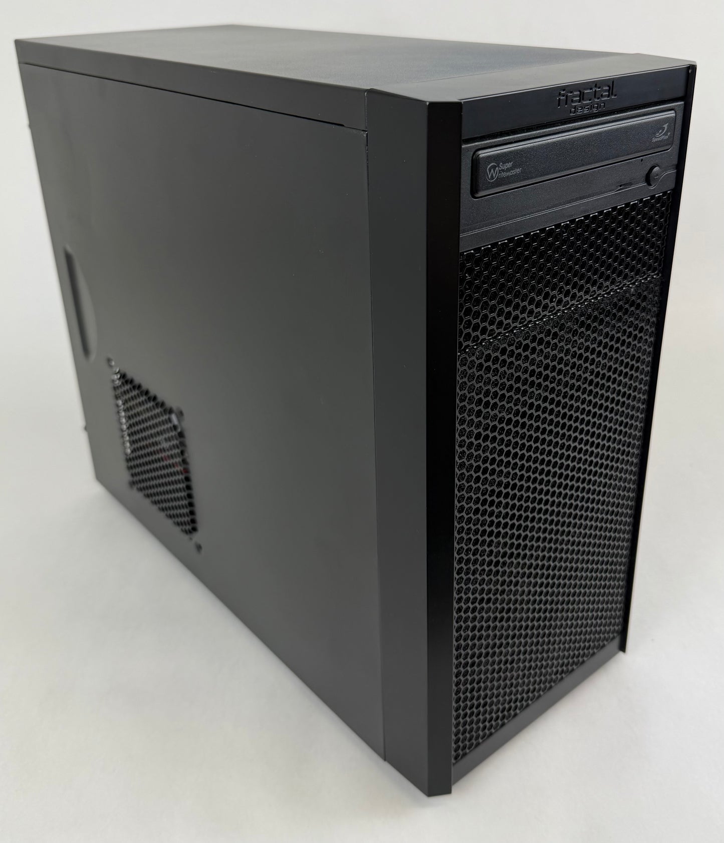Gamer PC / GTX 1070 8gb / R3 2200G / 16gb Ram / 250gb SSD / Windows 11